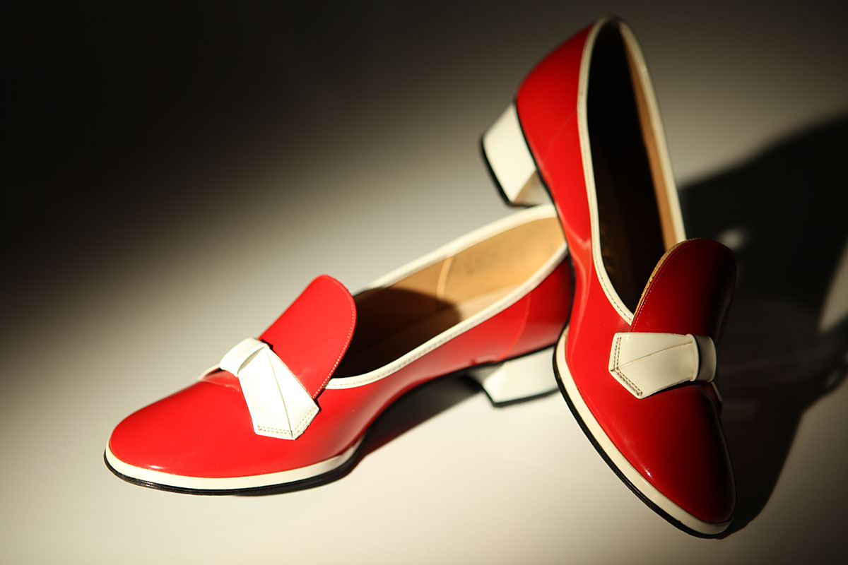 Красно белые туфли
